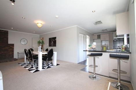 Photo of property in 22 Glennandrew Drive, Half Moon Bay, Auckland, 2012