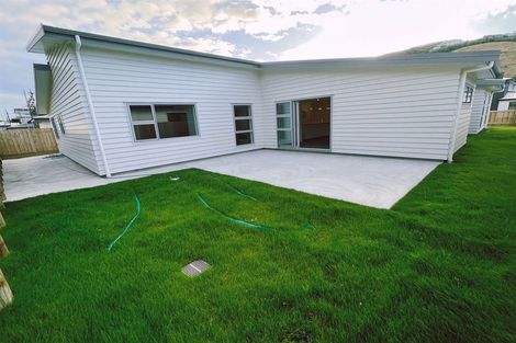 Photo of property in 44 Rochdale Drive, Churton Park, Wellington, 6037