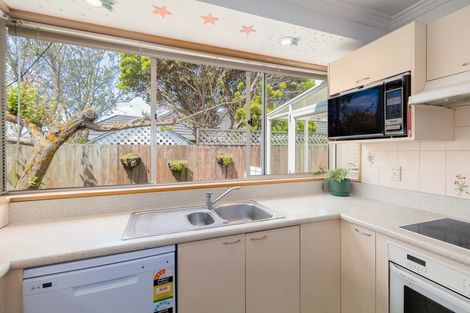 Photo of property in 6 Orlando Crescent, Waimairi Beach, Christchurch, 8083