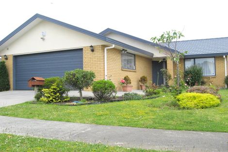 Photo of property in 14 Cyclamen Road, Mangere, Auckland, 2022