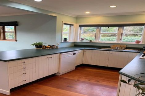 Photo of property in 63 Ranui Terrace, Tawa, Wellington, 5028