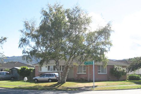 Photo of property in 77 Gibbons Street, Ebdentown, Upper Hutt, 5018