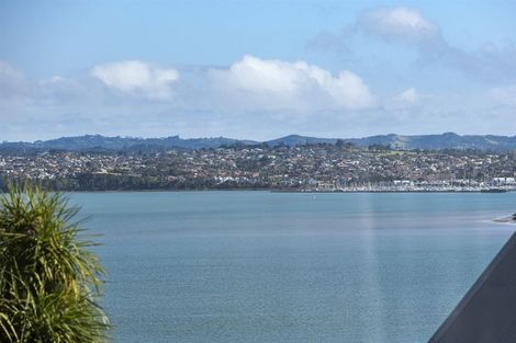 Photo of property in 27 Hadfield Street, Beach Haven, Auckland, 0626