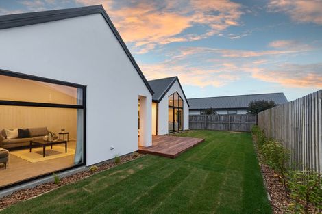 Photo of property in 131 Aviemore Drive, Marshland, Christchurch, 8083