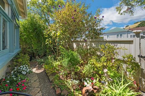 Photo of property in 17 High Street, Devonport, Auckland, 0624