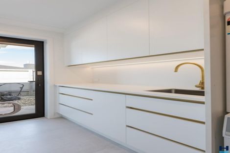 Photo of property in 4 Puketutu Grove, Motueka, 7120