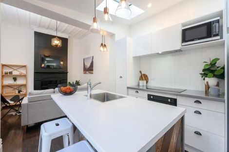 Photo of property in 21 Serpentine Avenue, Dunedin Central, Dunedin, 9016