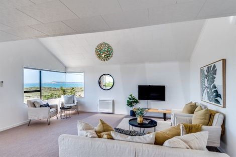 Photo of property in 6 Le Quesne Road, Bay View, Napier, 4104