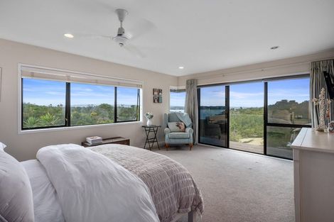 Photo of property in 11b Balmain Road, Birkenhead, Auckland, 0626