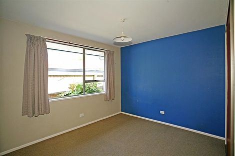 Photo of property in 38 Camberwell Place, Avonhead, Christchurch, 8042