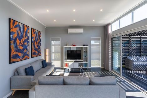 Photo of property in 30a Moana Street, Otaki Beach, Otaki, 5512