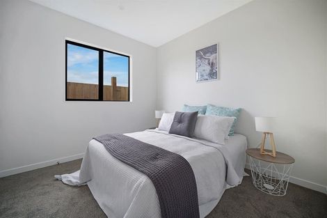 Photo of property in 32 Hari Road, Karaka, 2113