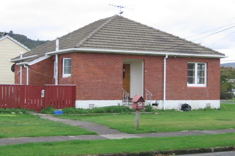 Photo of property in 51 Milne Crescent, Taita, Lower Hutt, 5011