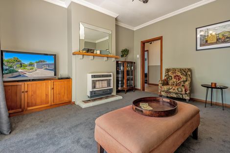Photo of property in 34 Florence Avenue, Palmerston North, 4414