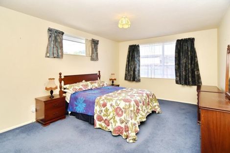 Photo of property in 1/35 Laing Crescent, Heathcote Valley, Christchurch, 8022