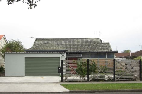 Photo of property in 15 Nuffield Avenue, Marewa, Napier, 4110
