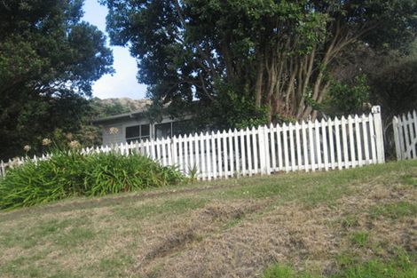 Photo of property in 42 Ocean Road, Paekakariki, 5034