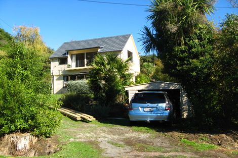 Photo of property in 24 Merlincote Crescent, Governors Bay, Lyttelton, 8971