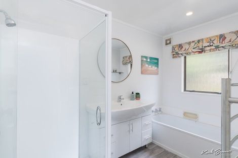 Photo of property in 29 Stanhope Grove, Korokoro, Lower Hutt, 5012