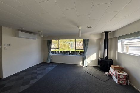 Photo of property in 21 Kendal Grove, Wainuiomata, Lower Hutt, 5014
