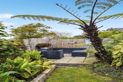 Photo of property in 51 Spence Road, Henderson, Auckland, 0612