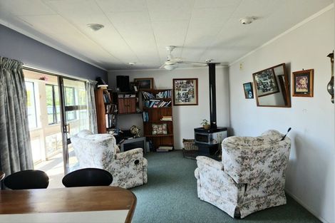 Photo of property in 27 Shera Street, Acacia Bay, Taupo, 3330