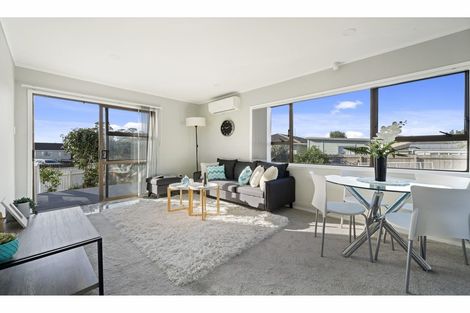 Photo of property in 1/26 Tamworth Close, Manurewa, Auckland, 2102