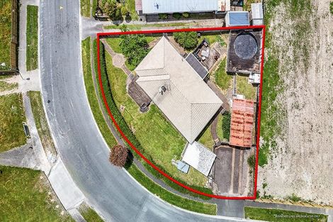 Photo of property in 28 Paul Crescent, Fairfield, Hamilton, 3214