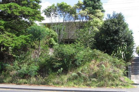 Photo of property in 2/136 Sunset Road, Unsworth Heights, Auckland, 0632