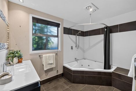Photo of property in 5 Veda Place, Pyes Pa, Tauranga, 3112