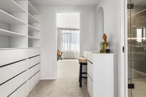 Photo of property in 337 Devonport Road, Tauranga, 3110