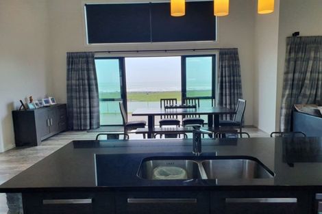 Photo of property in 9 Warburton Street, Karoro, Greymouth, 7805