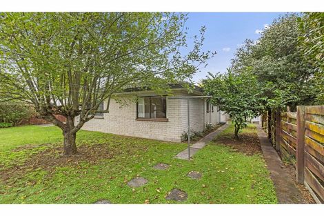 Photo of property in 2 Page Place, Hamilton East, Hamilton, 3216