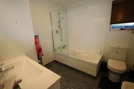 Photo of property in 114 Cambridge Road, Bethlehem, Tauranga, 3110