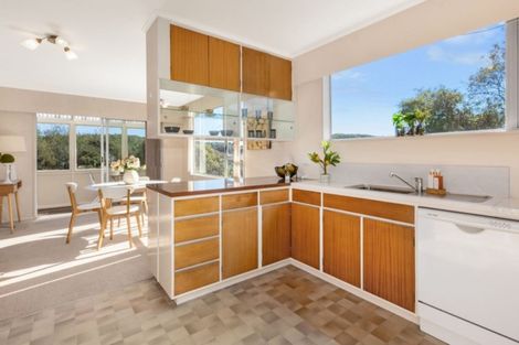 Photo of property in 8 Ayr Place, Papakowhai, Porirua, 5024