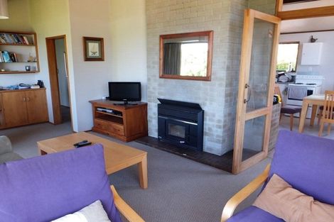 Photo of property in 37 Seddon Street, Waikanae, 5036