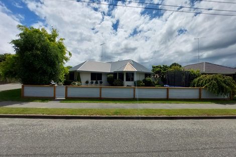 Photo of property in 77 Murray Street, Temuka, 7920