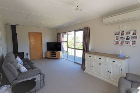 Photo of property in 2 Croft Place, Culverden, 7392