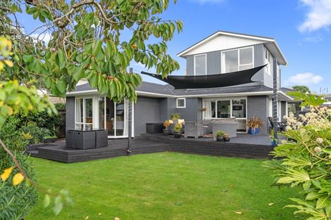 Photo of property in 21 Greendale Avenue, Avonhead, Christchurch, 8042