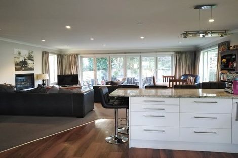 Photo of property in 85a Atawhai Road, Fitzherbert, Palmerston North, 4410