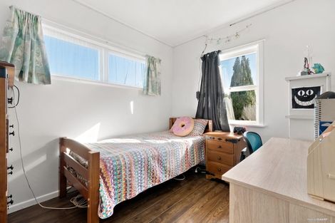 Photo of property in 1/7-9 Neal Avenue, Glenfield, Auckland, 0629