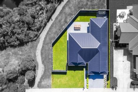 Photo of property in 80 Riverstone Drive, Riverstone Terraces, Upper Hutt, 5018