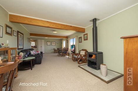 Photo of property in 144 Taupaki Road, Taupaki, Henderson, 0782