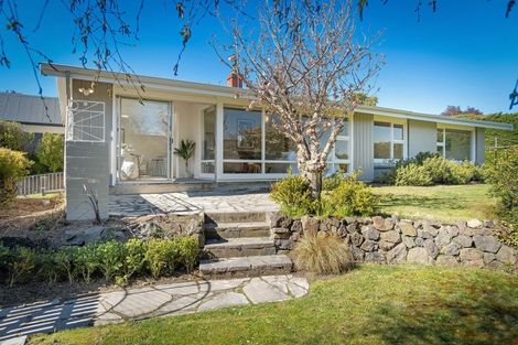 Photo of property in 136 Dyers Pass Road, Cashmere, Christchurch, 8022