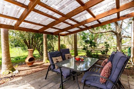 Photo of property in 9 Bickerstaffe Road, Maungaturoto, 0520