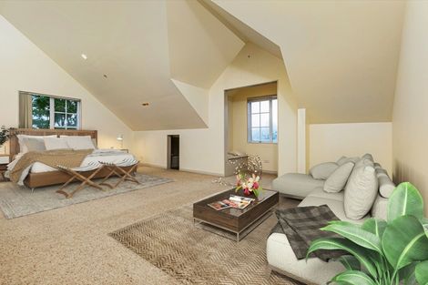 Photo of property in 8 Te Wharau Drive, Greenhithe, Auckland, 0632