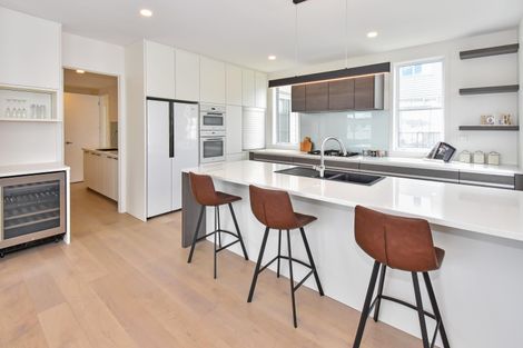 Photo of property in 16 Milano Boulevard, Karaka, Papakura, 2113