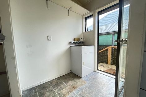 Photo of property in 1/166 Nile Road, Milford, Auckland, 0620