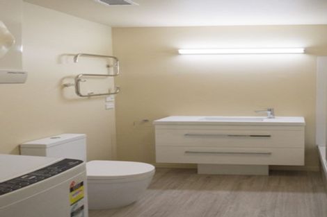 Photo of property in Pirie Street Townhouses, 1/35 Pirie Street, Mount Victoria, Wellington, 6011