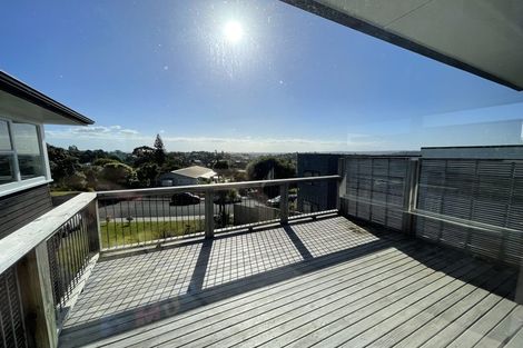 Photo of property in 33 Seon Place, Birkdale, Auckland, 0626